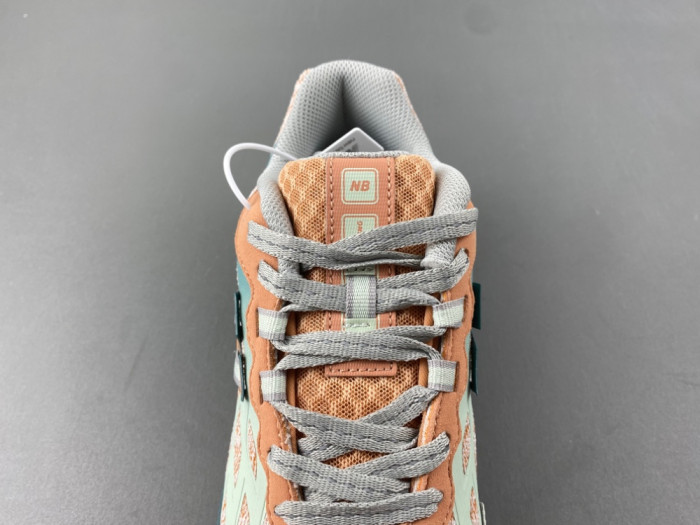 N3w Balance 1906W New Spruce Light Sparrow U1906WFB