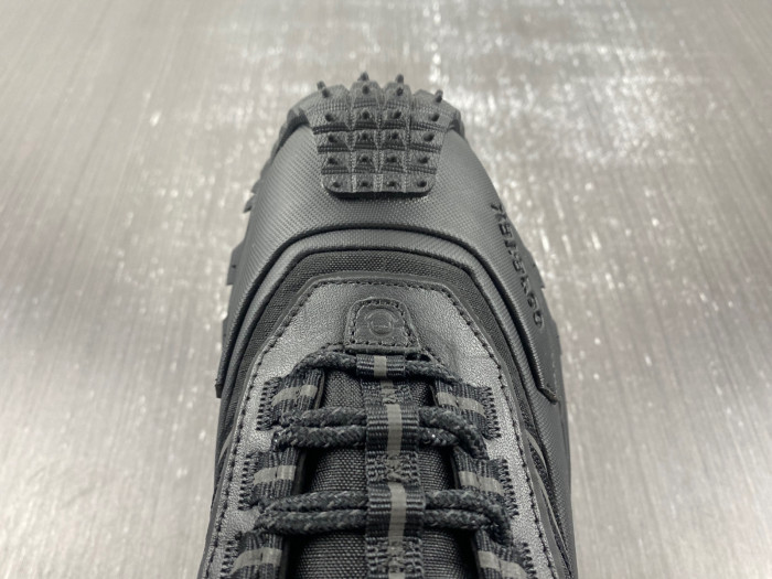 M0nc1er trailgrip gtx sneakers