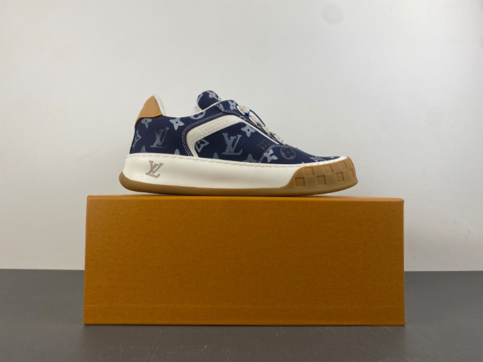 Lou1su1tt Tilted Sneaker