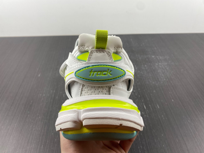 BLCG Track Trainer 542436 W3AC6 9704