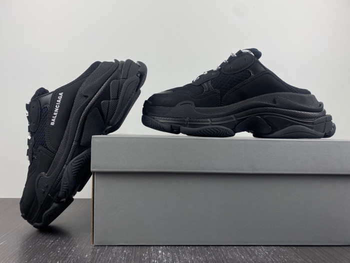 BLCG Sneaker Triple.s.Gomma 755686 W3SM2 1000