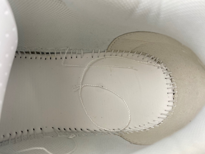 OFW SNEAKER