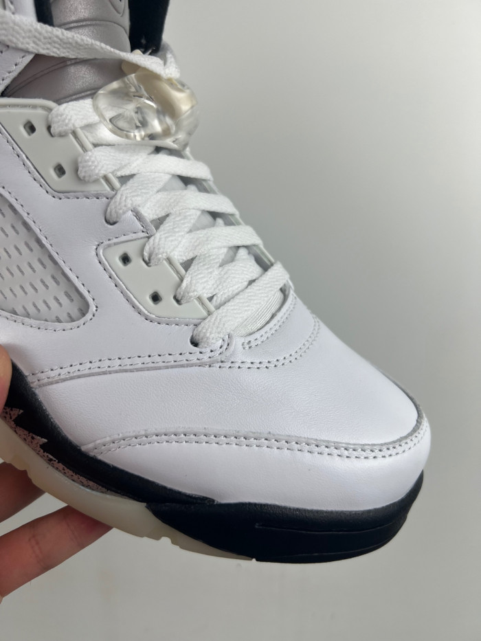 Air Jordan 5 Retro Reverse Metallic DD0587-110