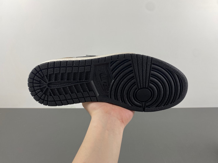 Air Jordan 1 Retro Low OG Mocha CZ0790-102