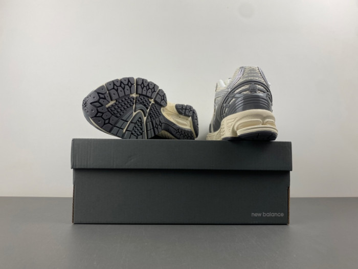 N3w Balance 1906W Moonrock Silver M1906RFS