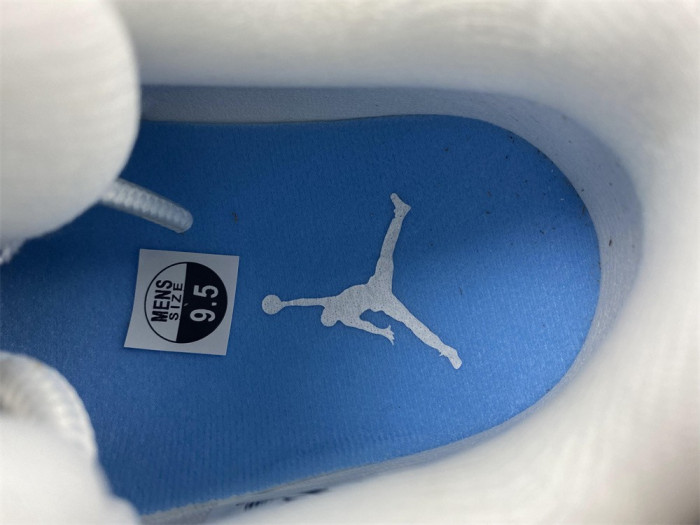 Air Jordan 11 Retro Low University Blue (2017) 528895-106