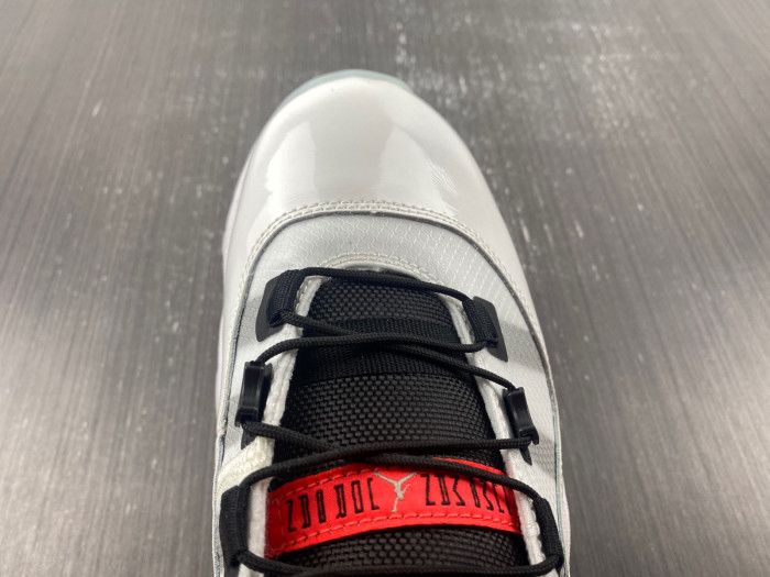 Air Jordan 11 Adapt