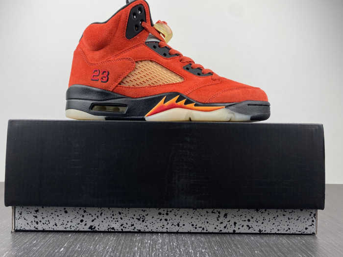 Air Jordan 5 Retro Dunk on Mars DD9336-800