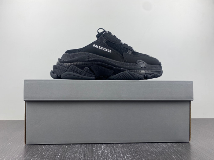 BLCG Sneaker Triple.s.Gomma 755686 W3SM2 1000