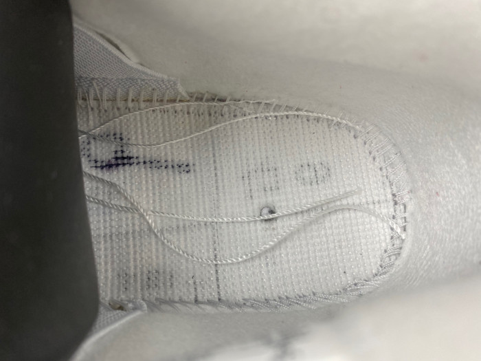 Nike SB x Air Jordan 4 White and Blue DR5415-104