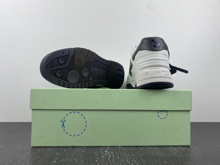 OFW SNEAKER