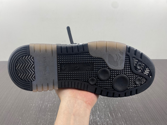 OFW SNEAKER