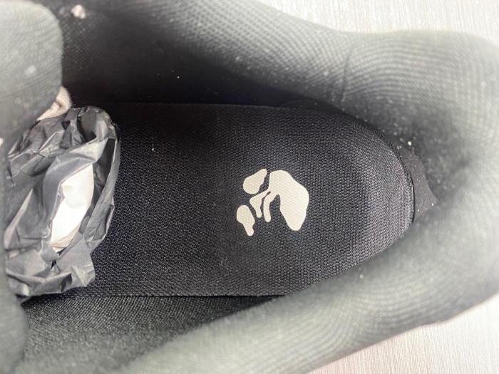 OFW SNEAKER