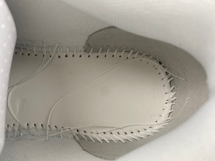 OFW SNEAKER