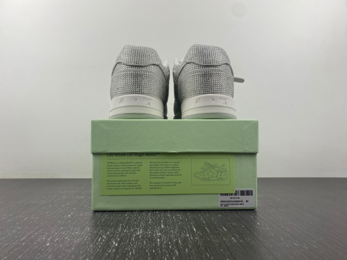 OFW SNEAKER