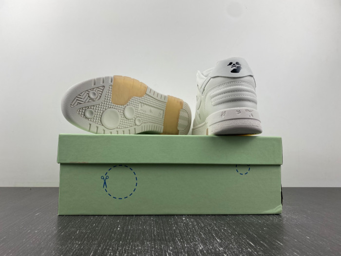 OFW SNEAKER