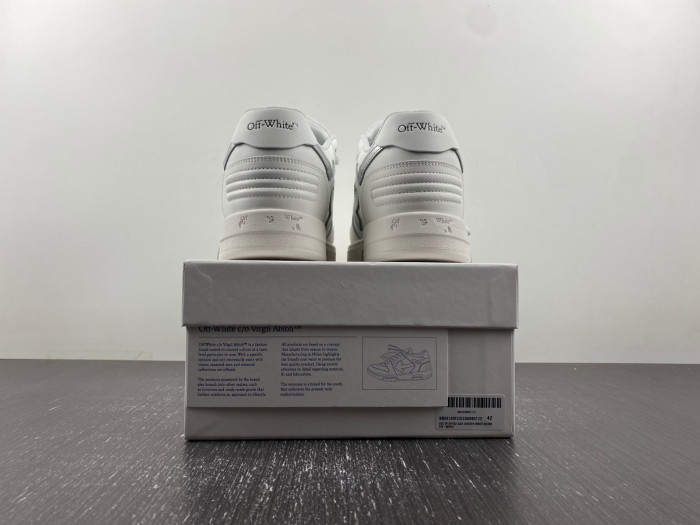 OFW SNEAKER