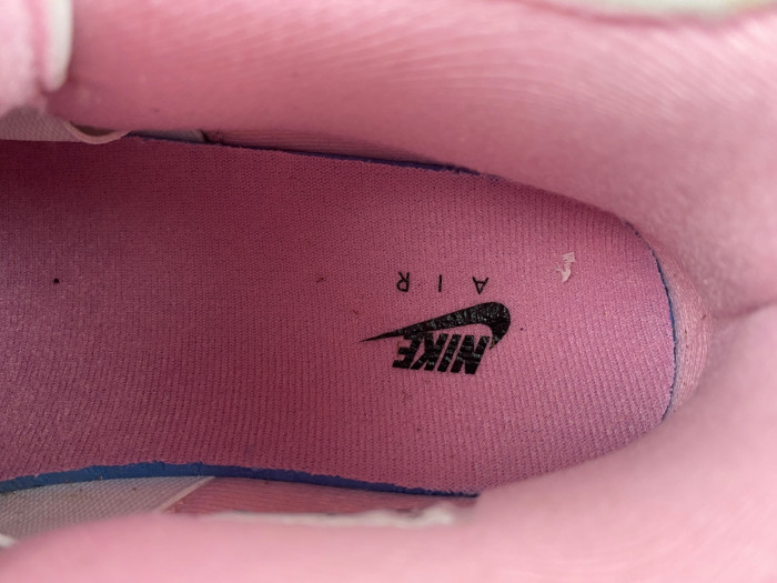 Air Jordan 4 pink
