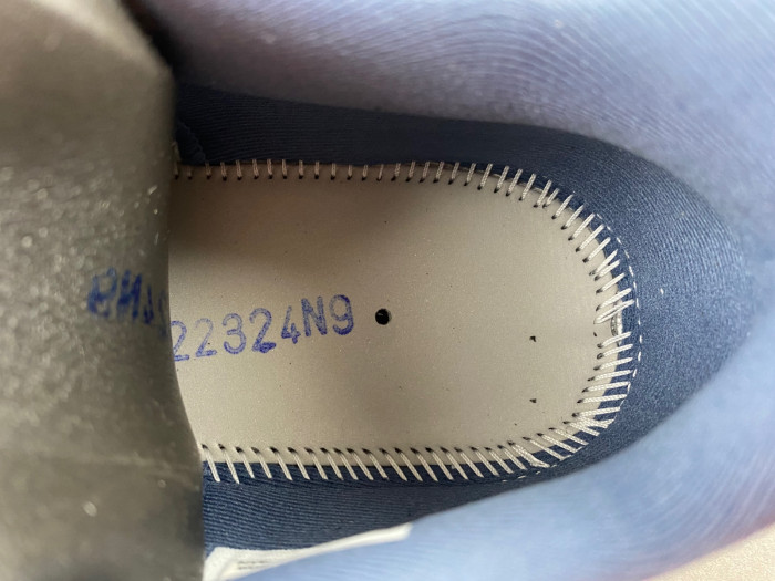 Air Jordan 11 Retro Low Midnight Navy (2024) FV5104-104