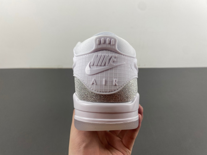 Air Jordan 4 RM HQ3441-111