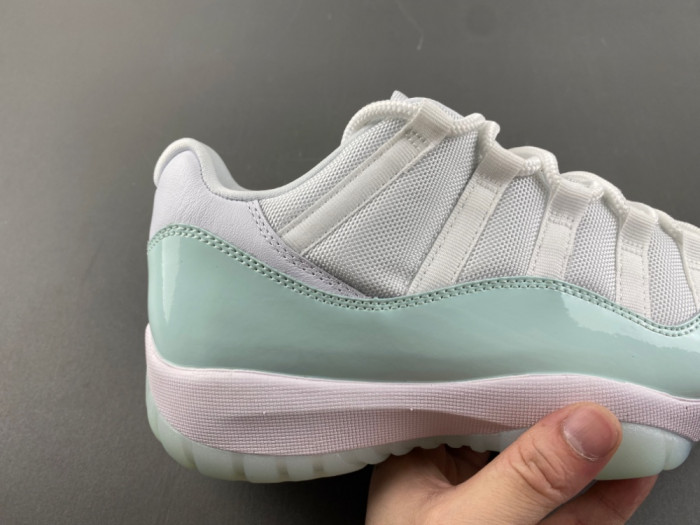 Air Jordan 11 Retro Low Igloo (Women