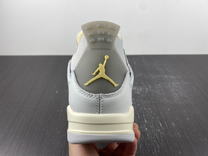 Air Jordan 4 Retro SE Craft Photon Dust DV3742-021