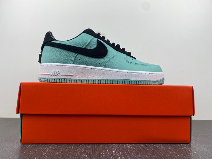 nike air force 1 low sp T*f*ny and co. dz1382-900