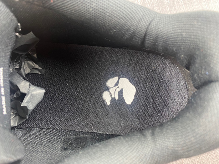 OFW SNEAKER