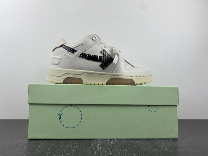 OFW SNEAKER