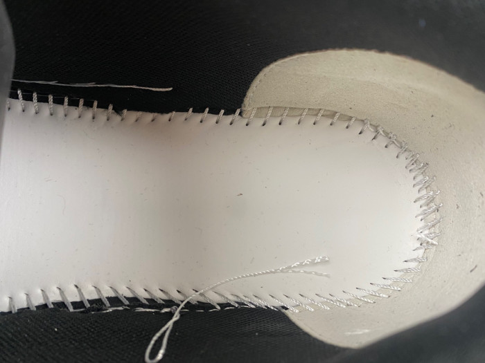 OFW SNEAKER