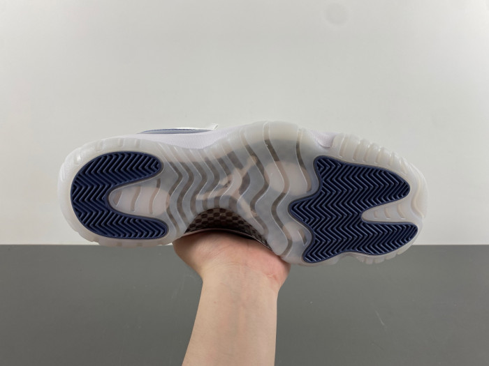 Air Jordan 11 Retro Low Midnight Navy (2024) FV5104-104