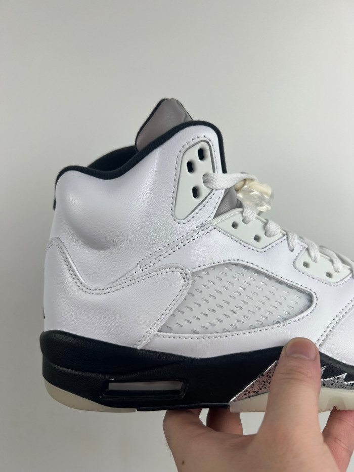 Air Jordan 5 Retro Reverse Metallic DD0587-110