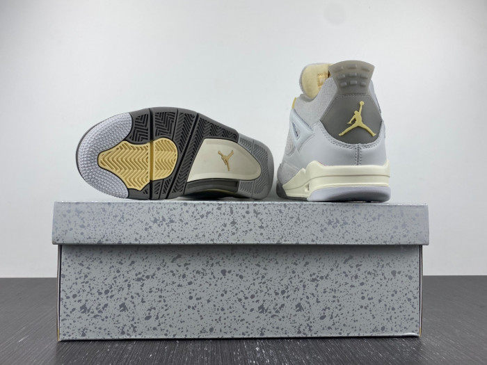 Air Jordan 4 Retro SE Craft Photon Dust DV3742-021