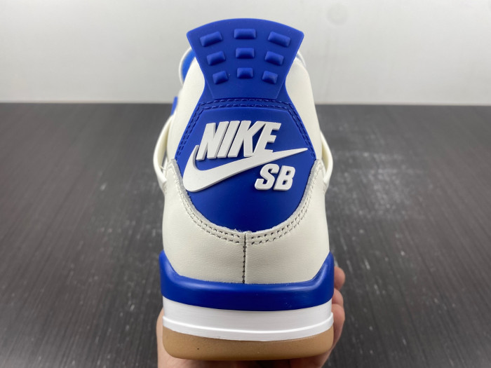 Nike SB x Air Jordan 4 White and Blue DR5415-104