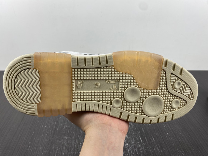 OFW SNEAKER