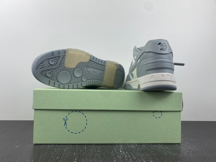 OFW SNEAKER