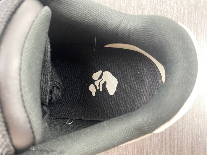 OFW SNEAKER