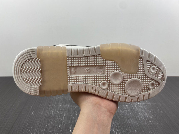 OFW SNEAKER