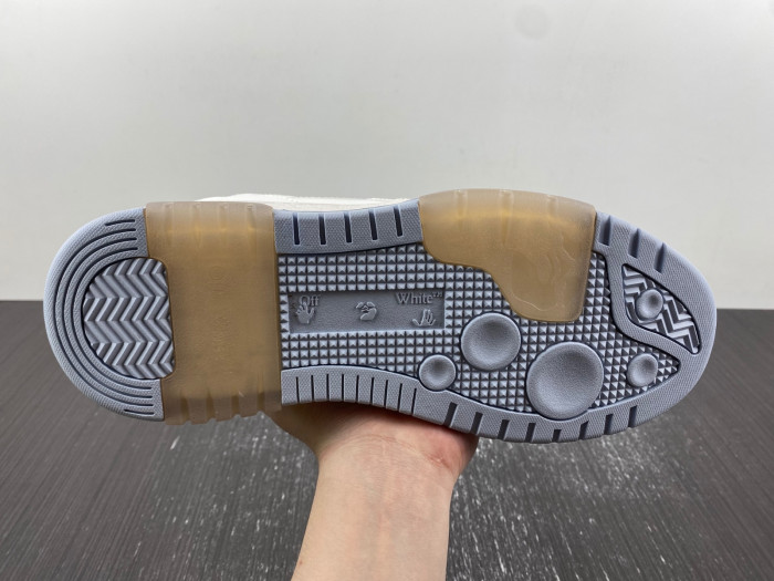 OFW SNEAKER