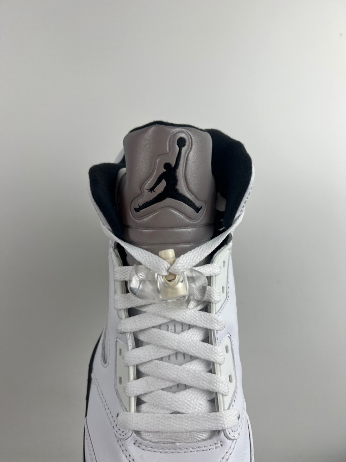Air Jordan 5 Retro Reverse Metallic DD0587-110