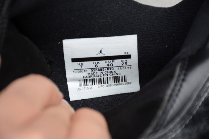 Jordan 11 Retro Low Barons 528895-010