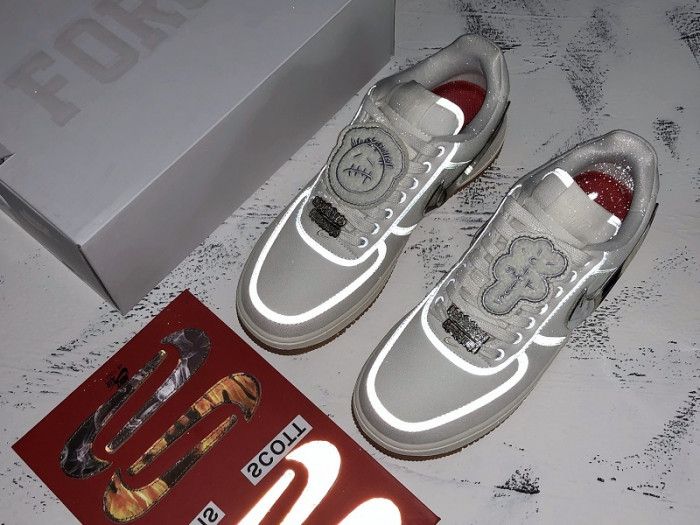 Air Force 1 Low Travis Scott Sail AQ4211-101