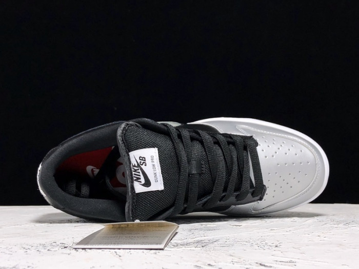 S*p*e x nike sb dunk low silver black ck3480-001