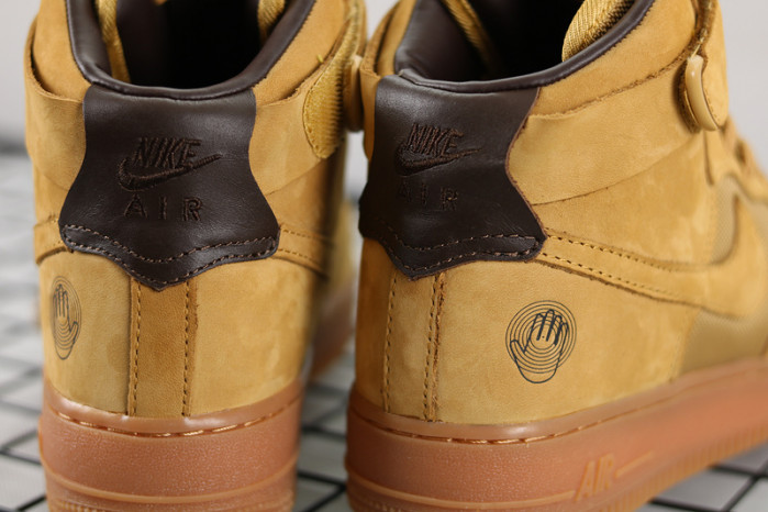 AIR FORCE 1 HIGH BOBBITO MAC N CHEESE 318431-771
