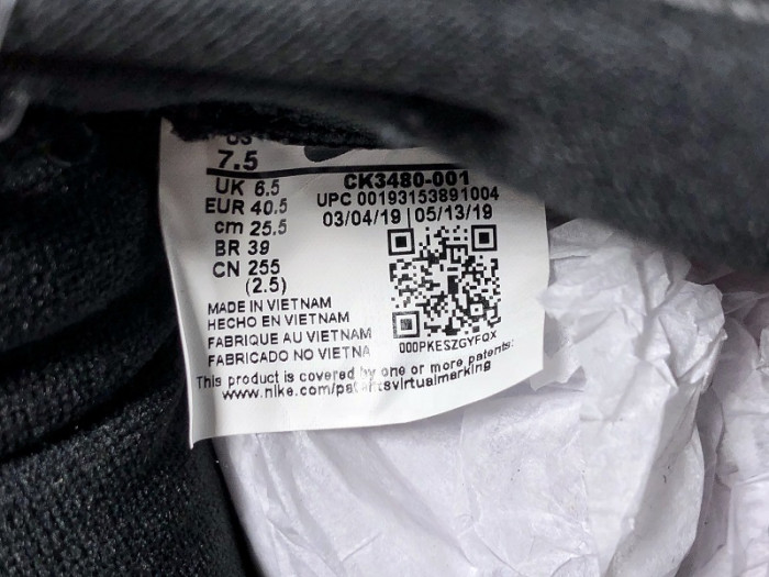 S*p*e x nike sb dunk low silver black ck3480-001