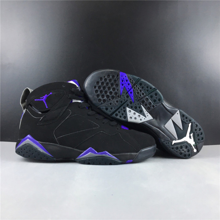 AIR JORDAN 7 RETRO RAY ALLEN BUCKS 304775-053
