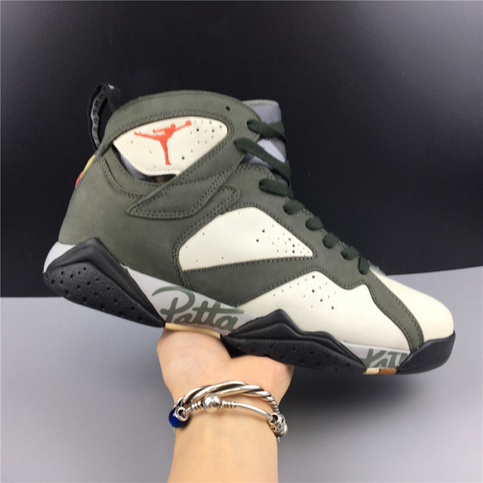 PATTA X AIR JORDAN 7 “ICICLE” AT3375-100