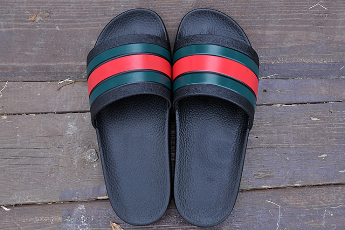 Gu66 SLIPPERS