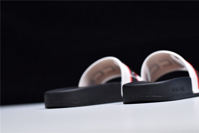 Gu66 SLIPPERS