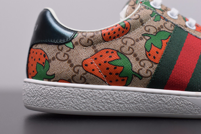 Gu66 Ace Embroidered Low-Top Sneaker 431920 DOPEO 9064